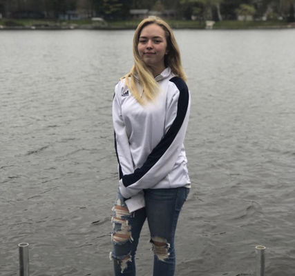 Teen swept off Holland pier identified